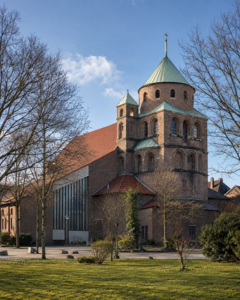 Gemeinde der heiligen Uneigennützigen Kosmas und Damian in Essen