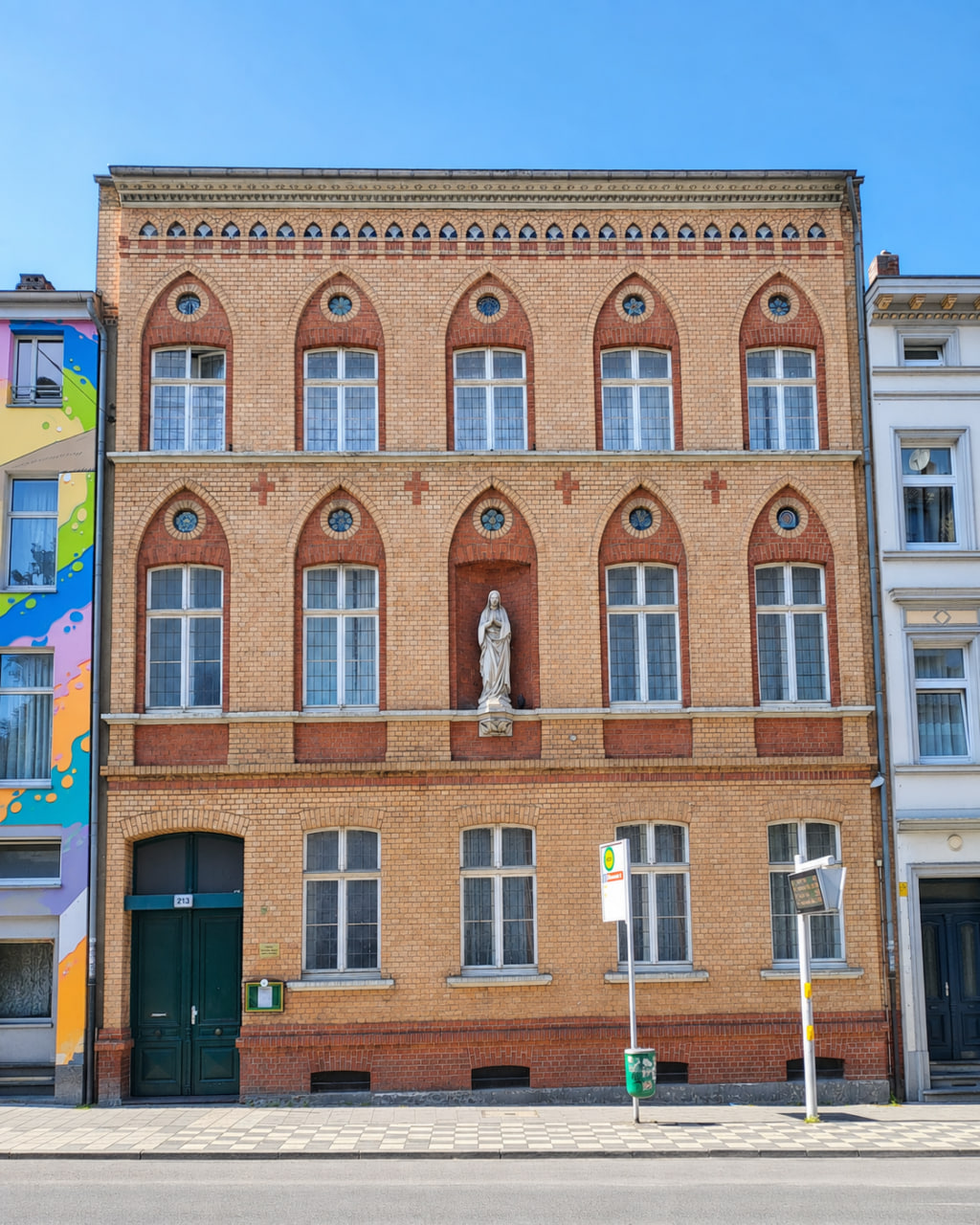Russisch-Orthodoxe Kirche zum Schutz der Allerheiligsten Gottesgebärerin in Düsseldorf